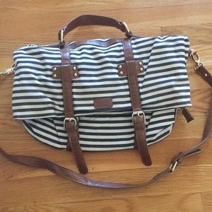 Beachy Messenger Bag